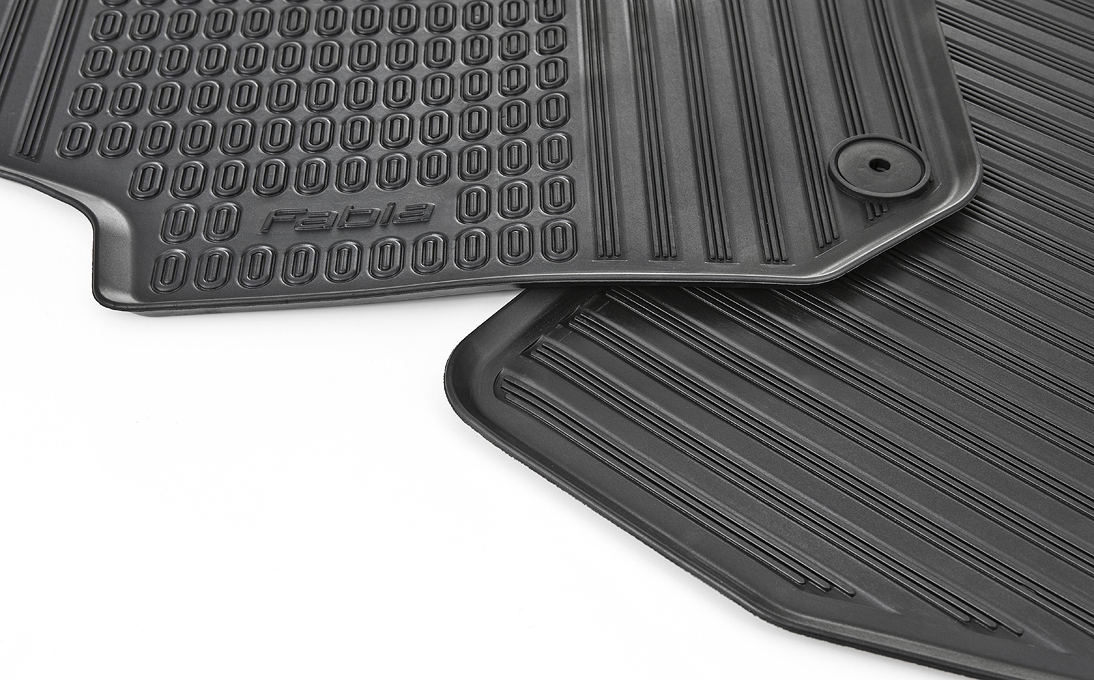 Set of rubber car carpets Fabia II