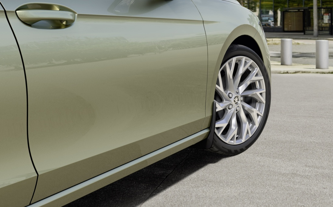 Front mud flaps Superb IV