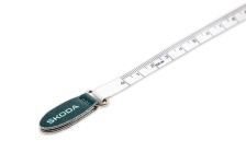 Tailor's retractable tape measure