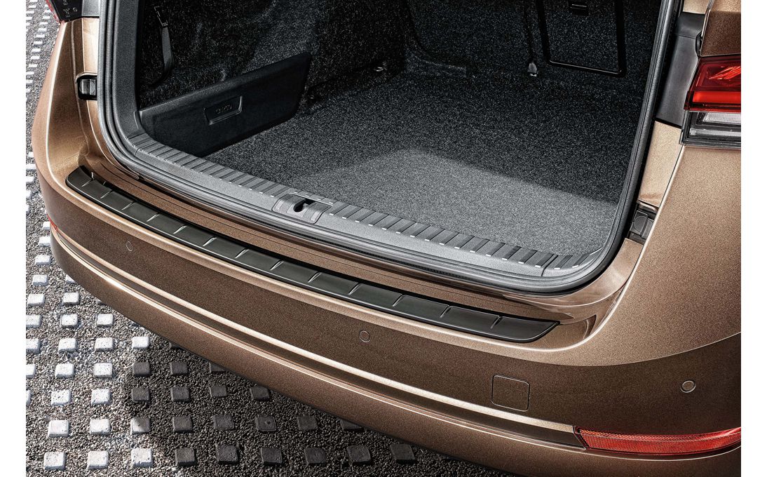 Loading edge protection strip Octavia IV